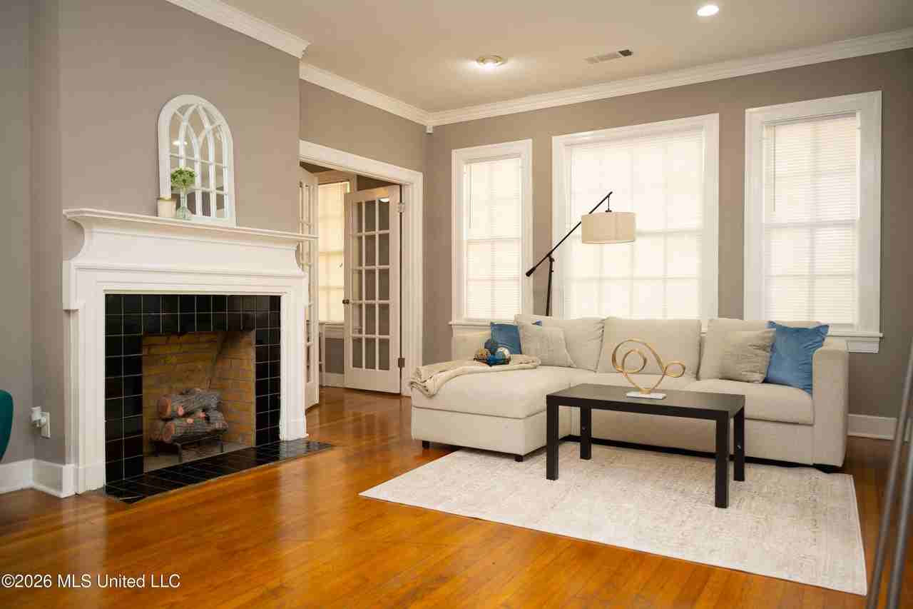 4091 Pine Hill Dr - Photo 4 of 20