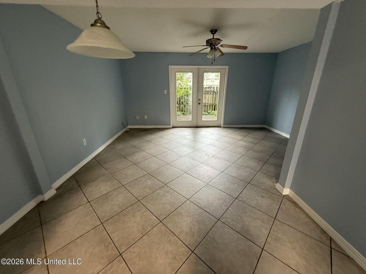 1625 Martin Bluff Rd Apt 53 - Photo 4 of 10