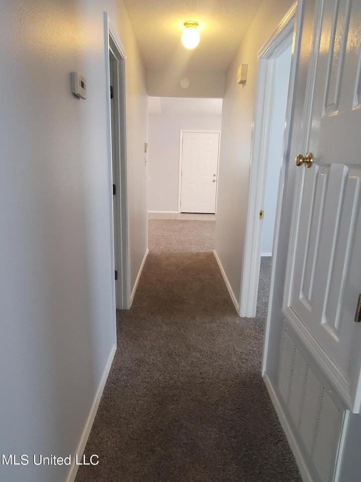 13181 Warren Dr - Photo 6 of 13