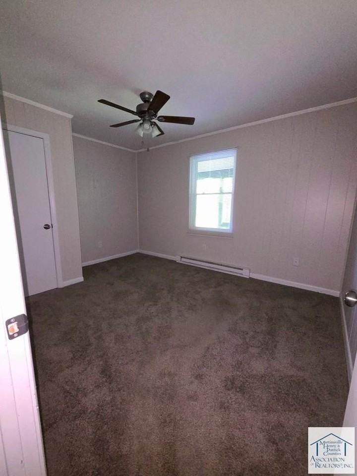 77 Ford St - Photo 6 of 8
