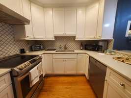 featured image of 1156 Hope St #1