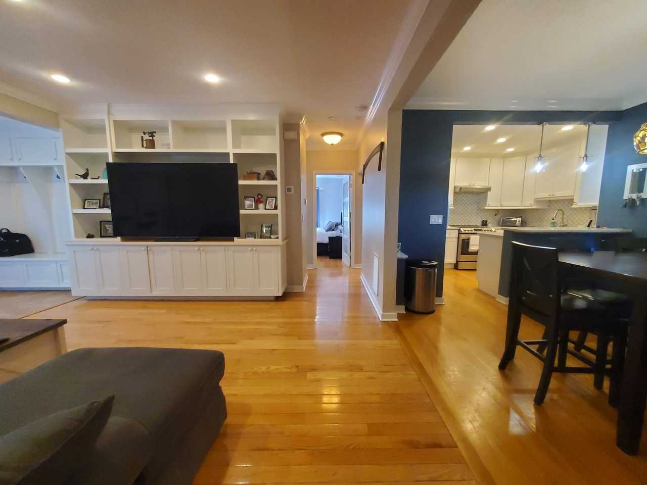 1156 Hope St #1 - Photo 7 of 8