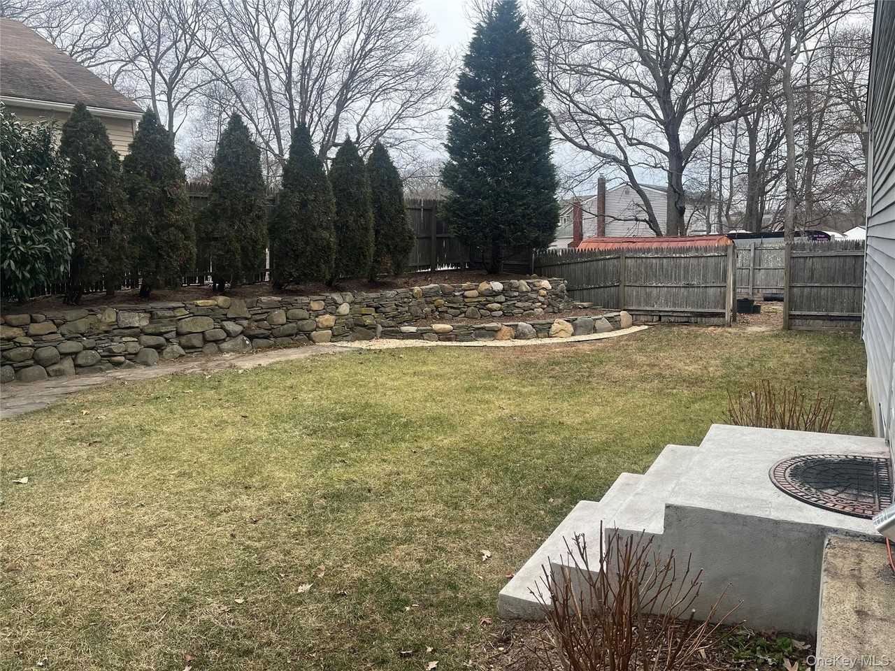 178 Adirondack Dr - Photo 6 of 30