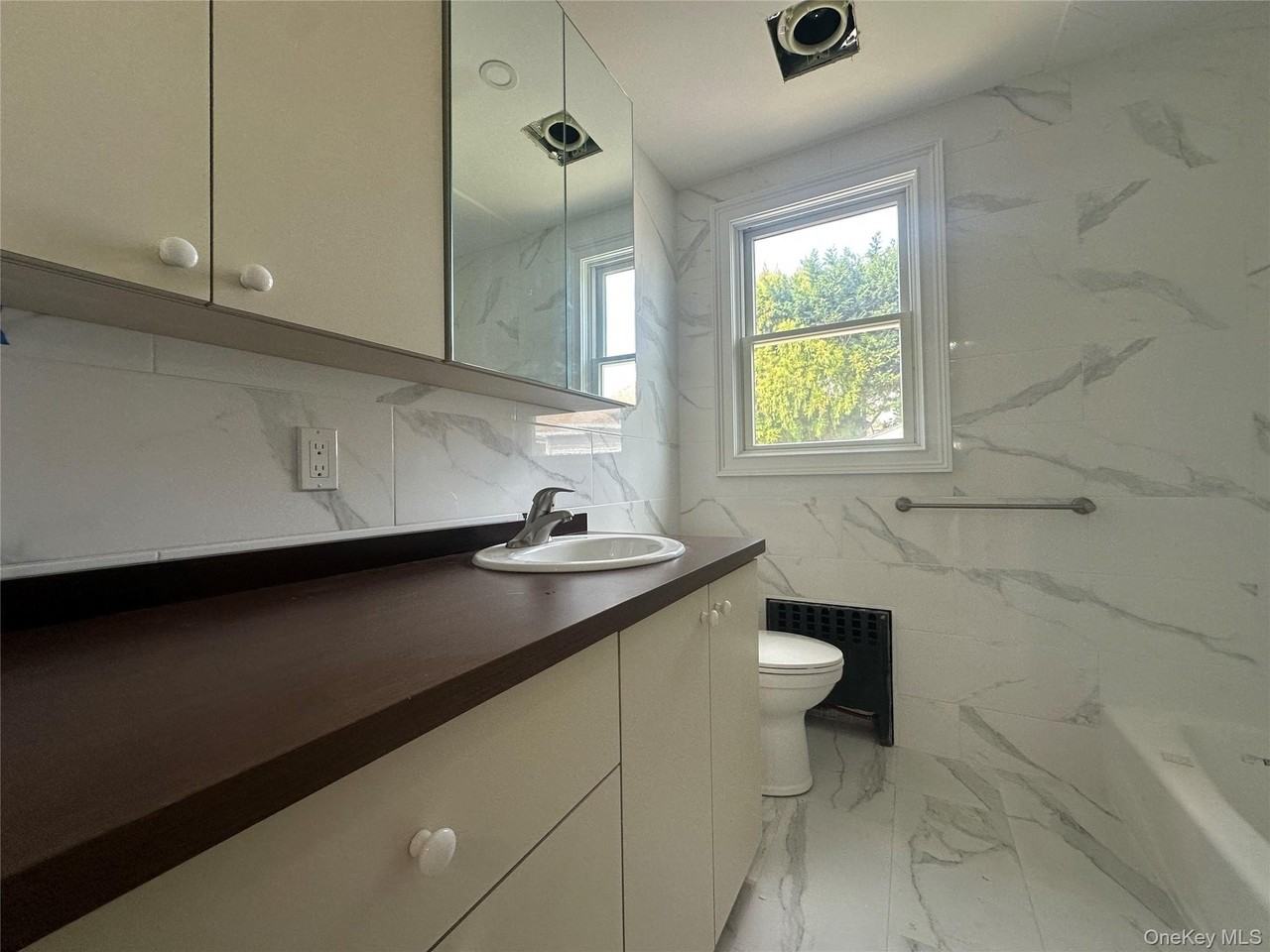 1 Alvin St #1 - Photo 6 of 11