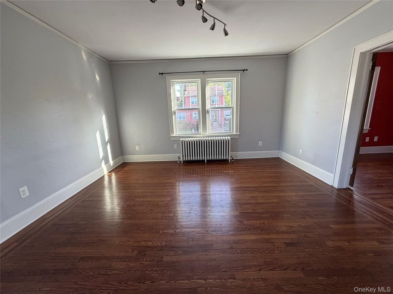 87 Colgate Ave - Photo 3 of 14