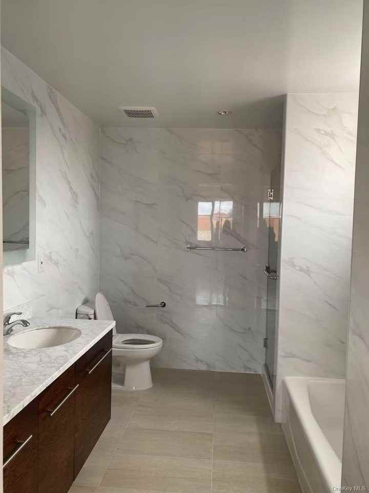 13646 41st Ave #3A - Photo 5 of 8