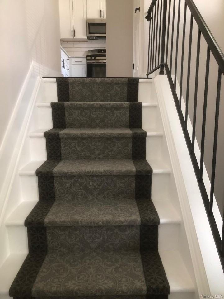 85 N Middletown Rd #D10 - Photo 2 of 12