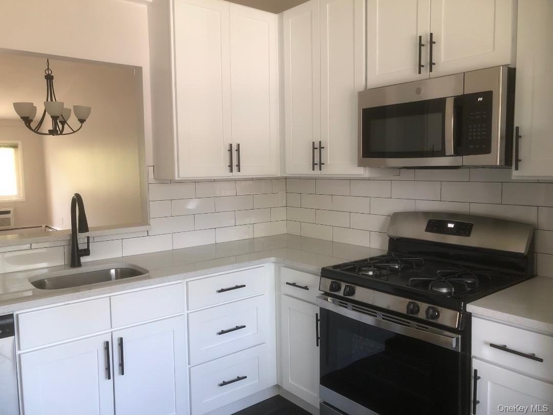 85 N Middletown Rd #D10 - Photo 3 of 12