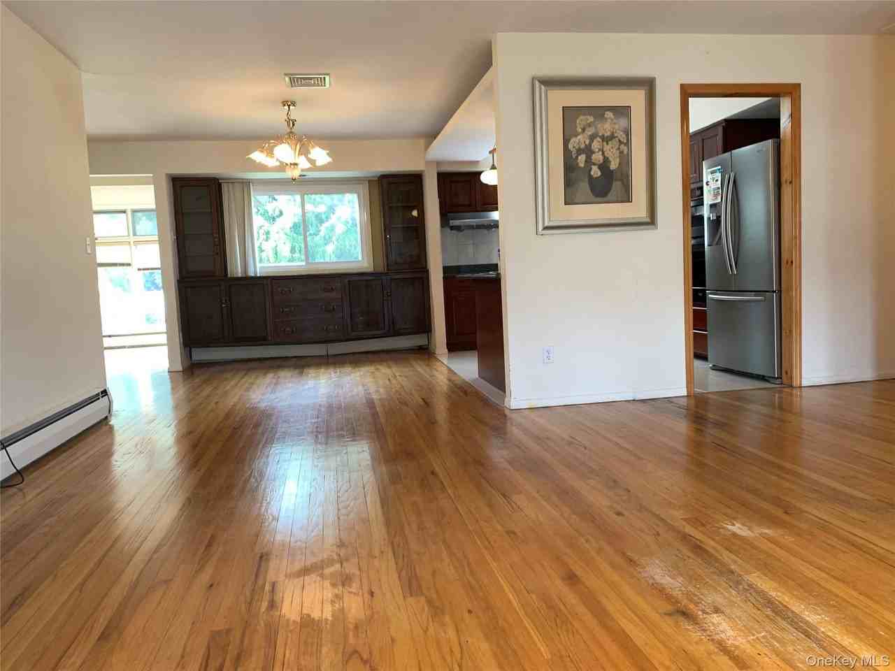 29 Martin Pl - Photo 3 of 30