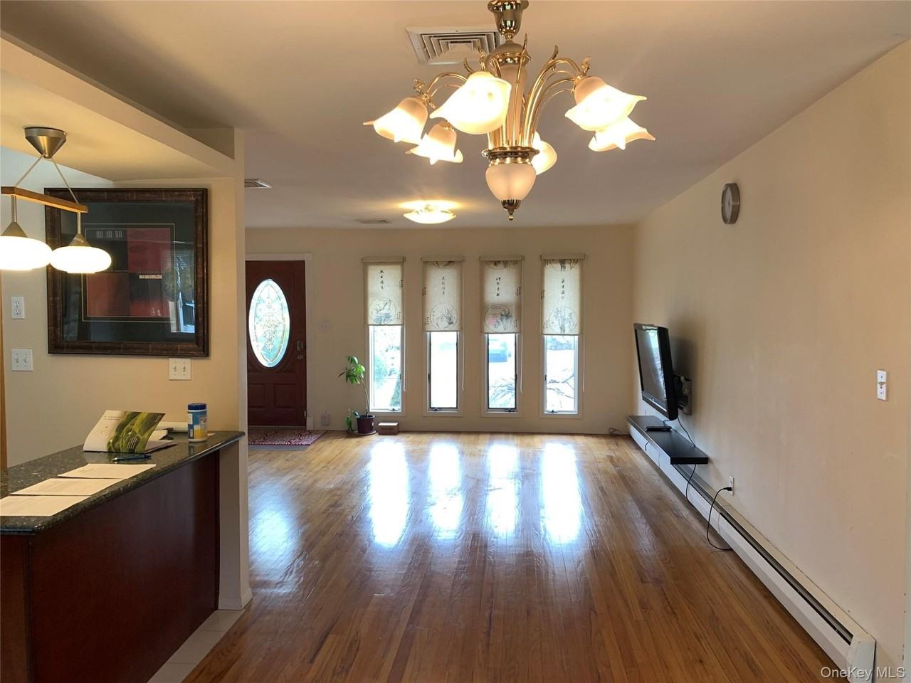 29 Martin Pl - Photo 7 of 30