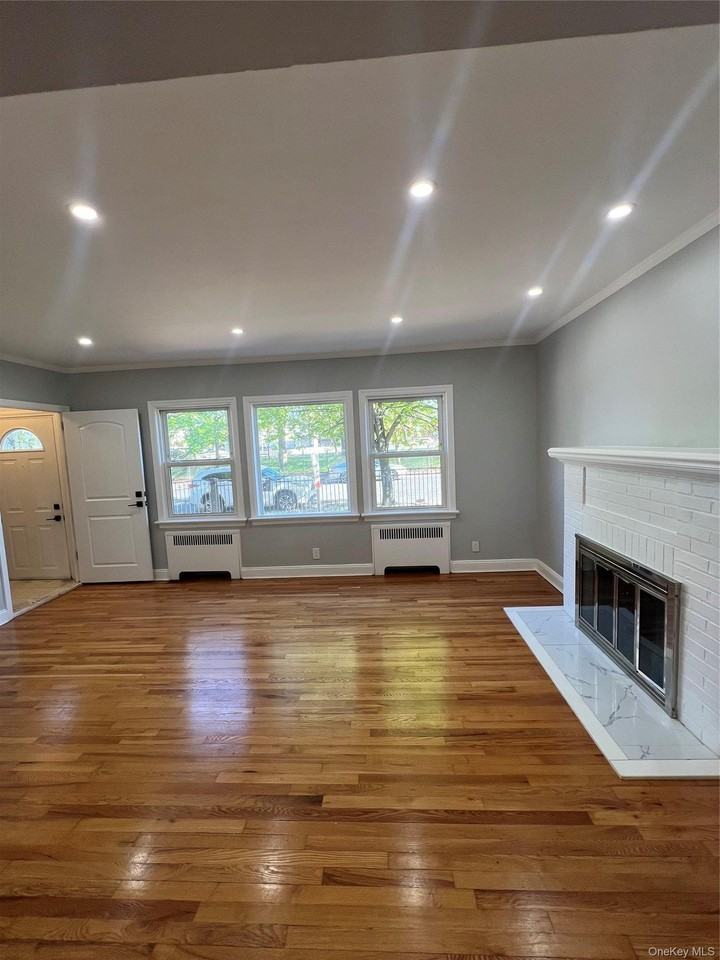 17031 Grand Central Pkwy #1stFL - Photo 2 of 22