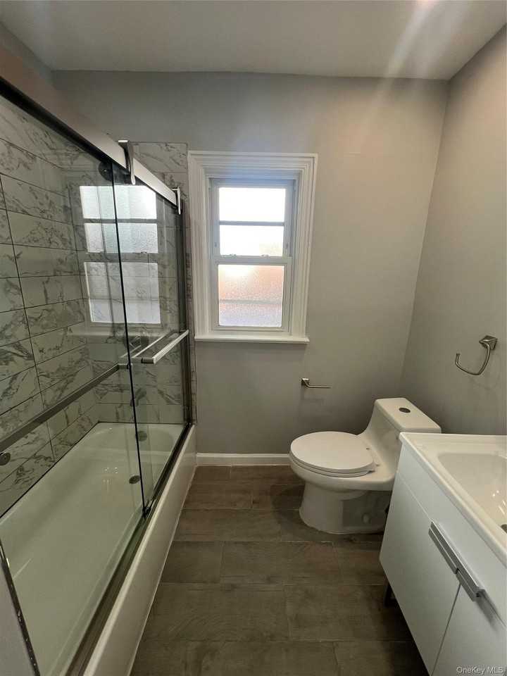 17031 Grand Central Pkwy #1stFL - Photo 6 of 22