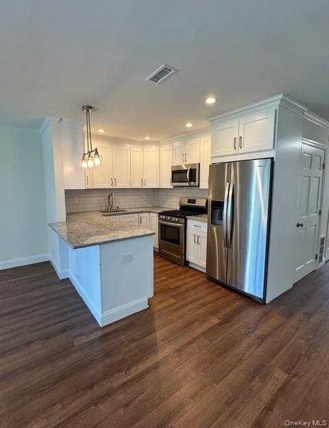 404 Sara Cir - Photo 6 of 16