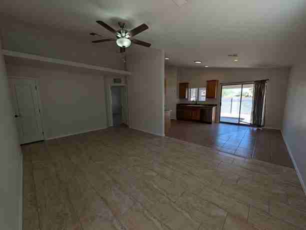 1204 W Prior Ave #1 - Photo 4 of 18