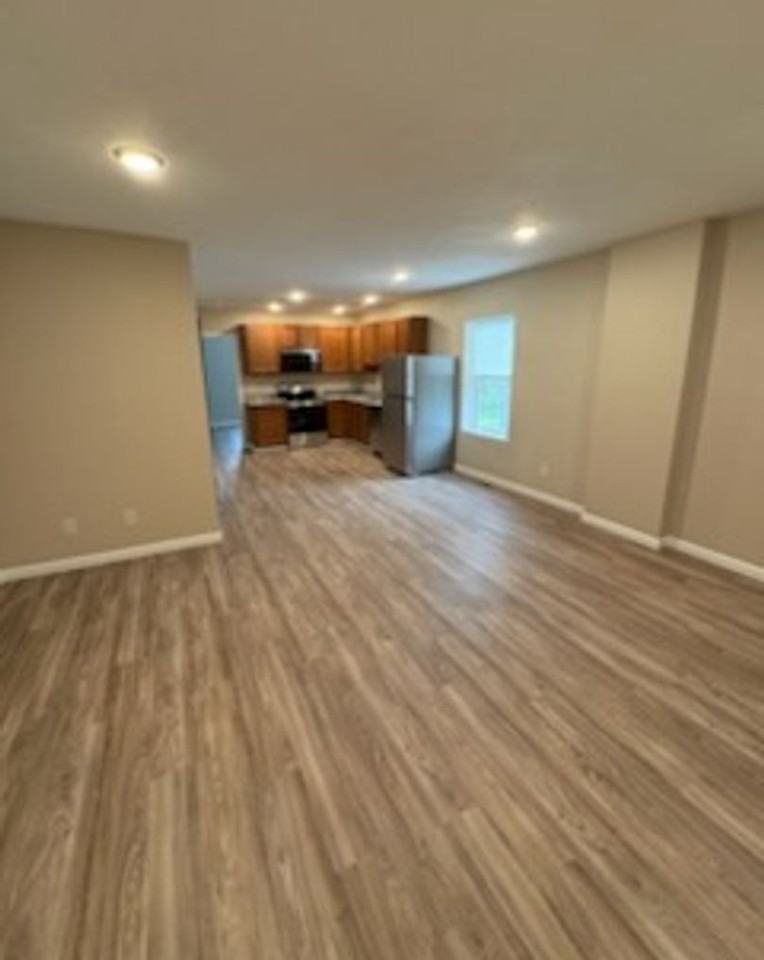 801 W Market St #C - Photo 4 of 16