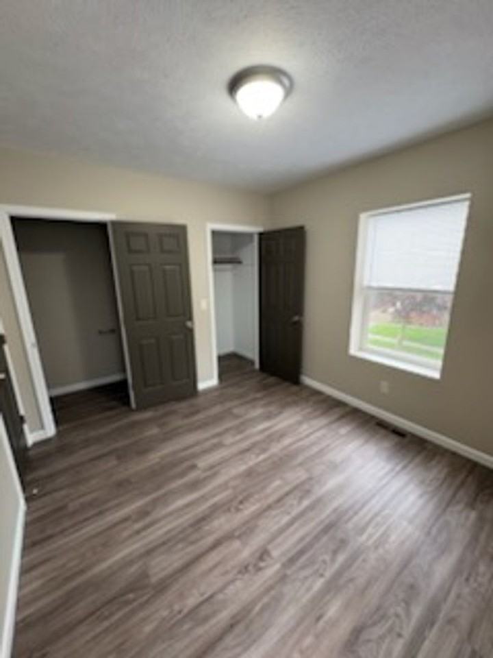 801 W Market St #C - Photo 6 of 16
