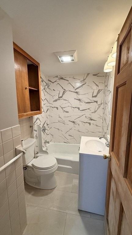 65 Lowell St #2 - Photo 5 of 11