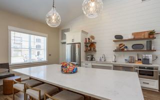 featured image of 150 Grove Cir