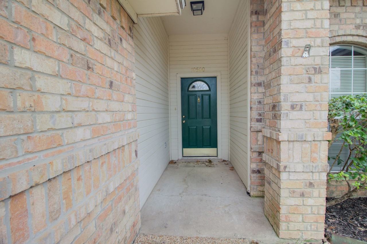 10500 Sierra West Dr - Photo 3 of 18