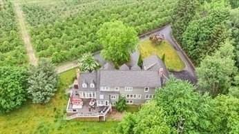 72 Boon Rd - Photo 4 of 40