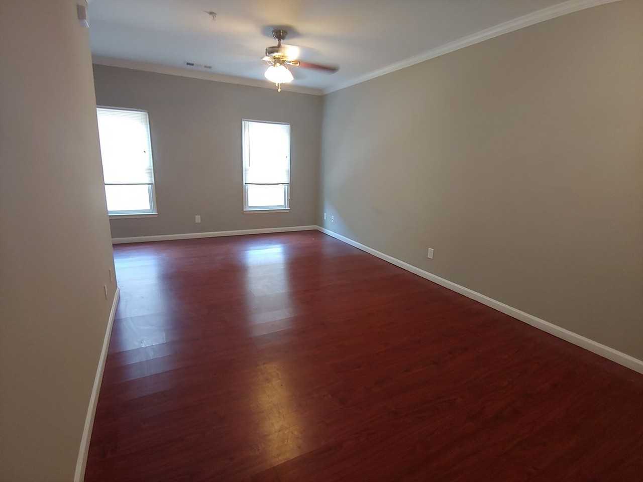 4970 West St - Photo 2 of 9