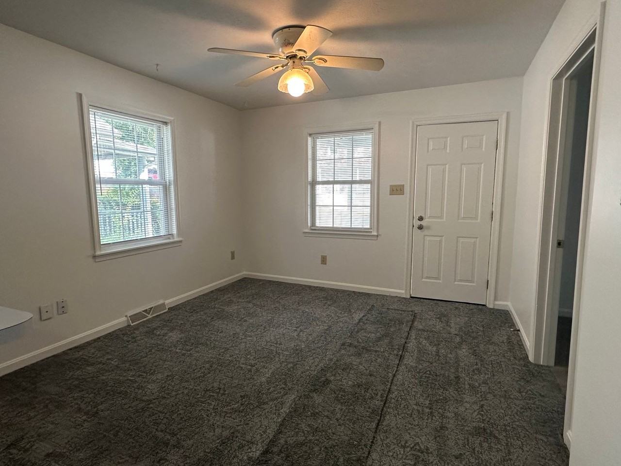 109 E Pall Mall St - Photo 2 of 9