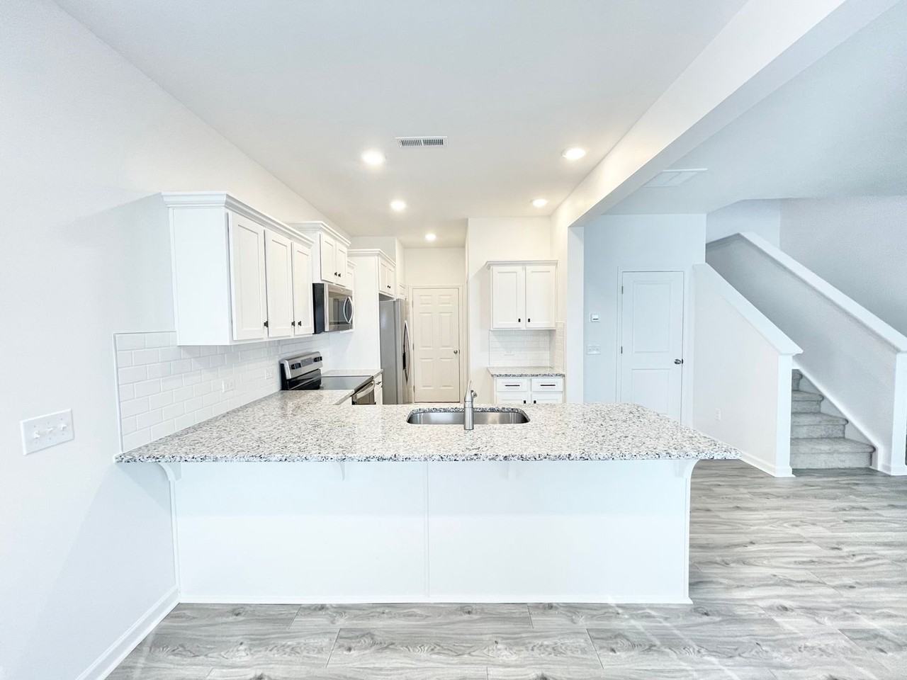 116 Gaelic Dr - Photo 2 of 16