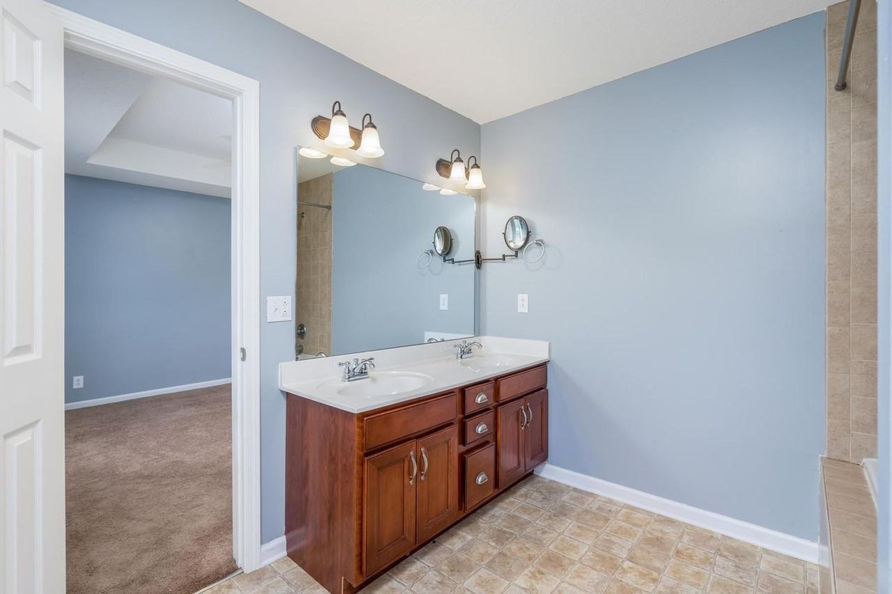 2267 Yeager Dr - Photo 7 of 18