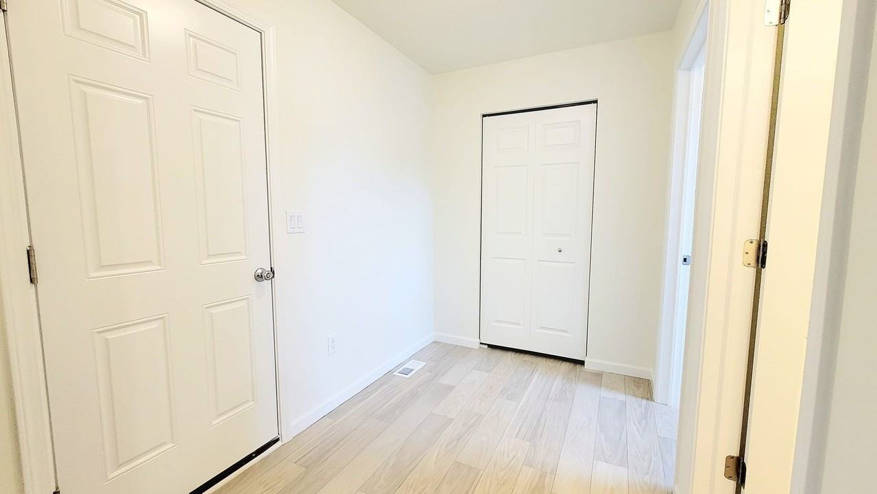 1929 Blue Stem Ct - Photo 3 of 30