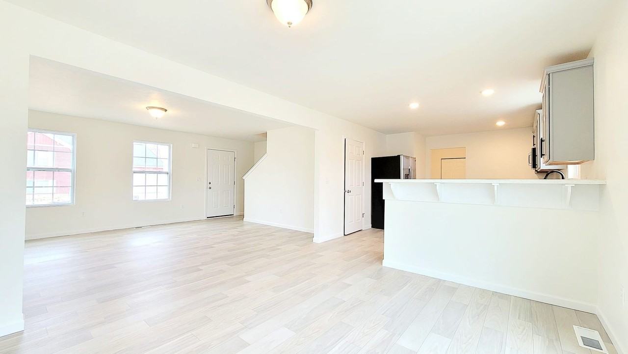 1929 Blue Stem Ct - Photo 4 of 30