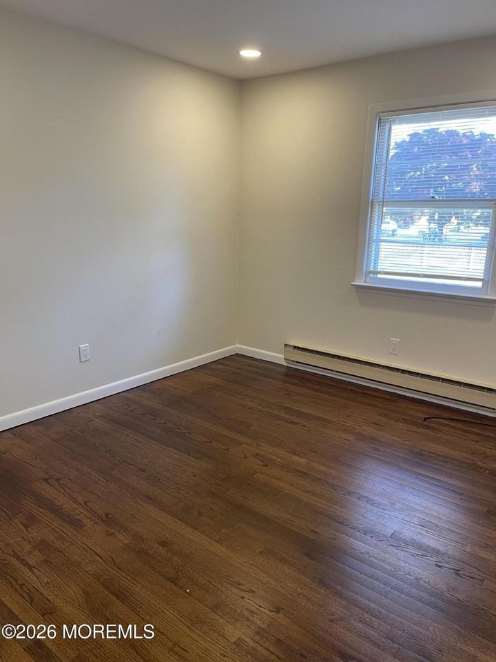 606 Alma Pl - Photo 6 of 11