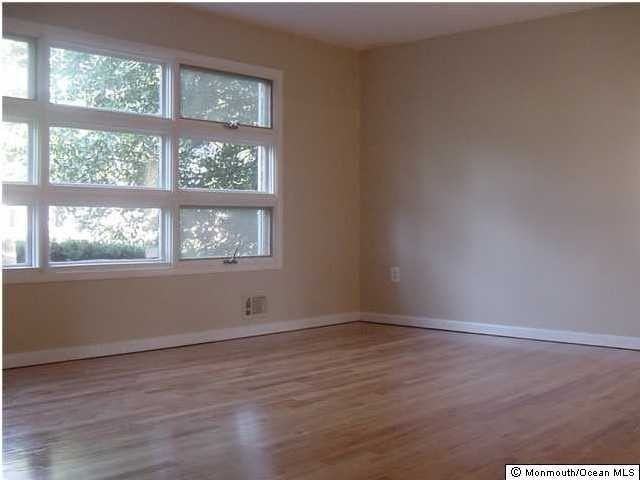 252 Spring St #A - Photo 2 of 7