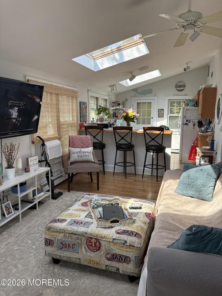 515 West St - Photo 3 of 4