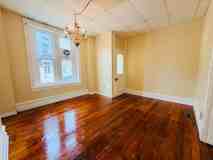 560 Manor St - Photo 1 of 1