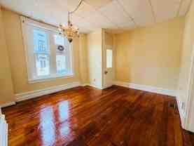 560 Manor St - Photo 1 of 1