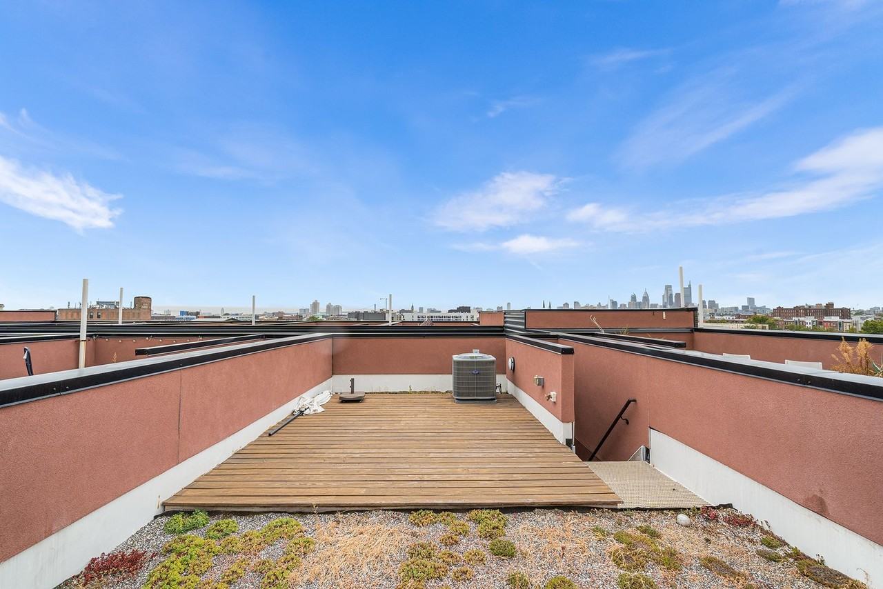 20007 N Philip St - Photo 2 of 26