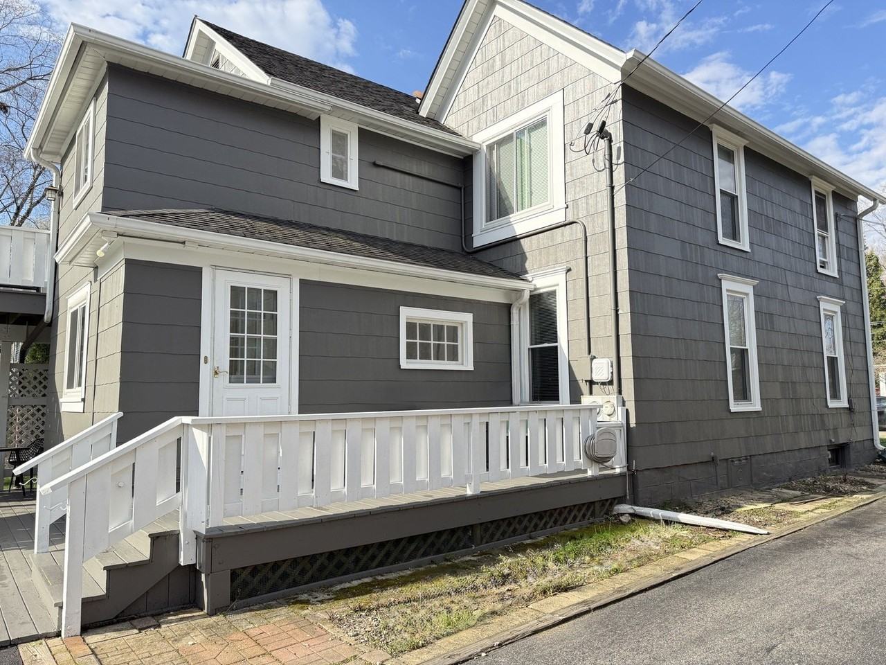 14 S Jackson St #1 - Photo 2 of 21