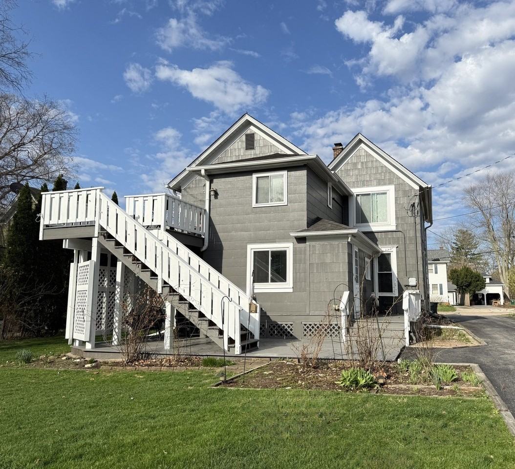 14 S Jackson St #1 - Photo 3 of 21