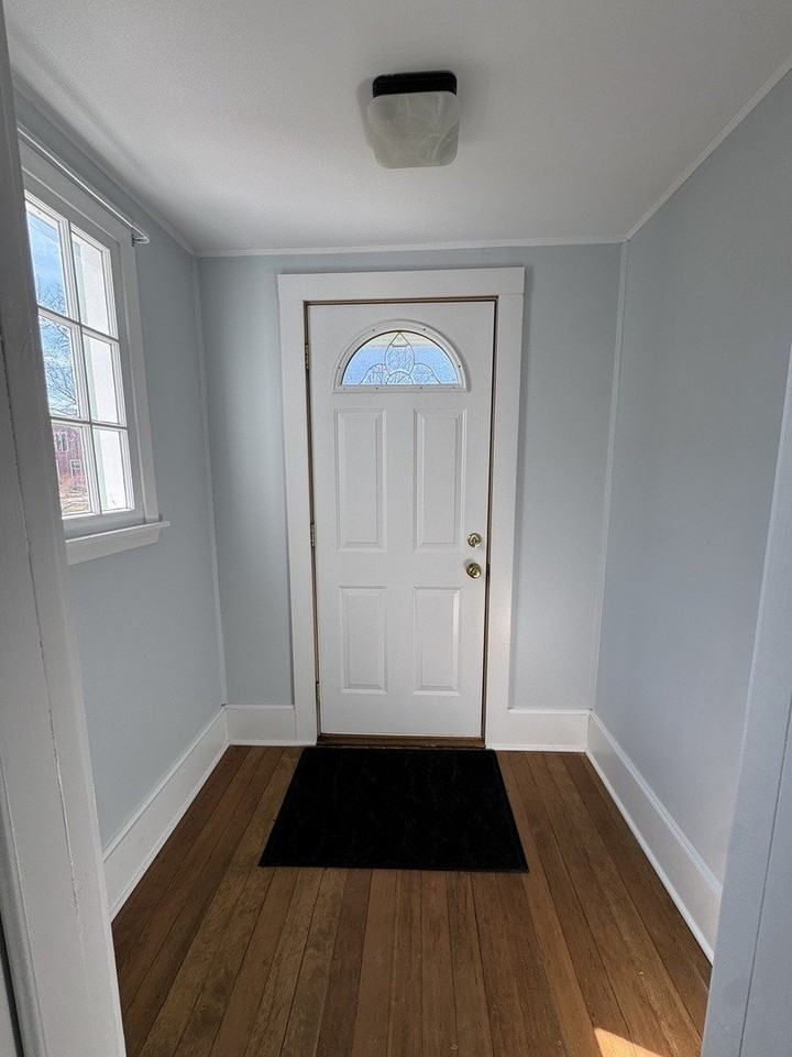 14 S Jackson St #1 - Photo 4 of 21