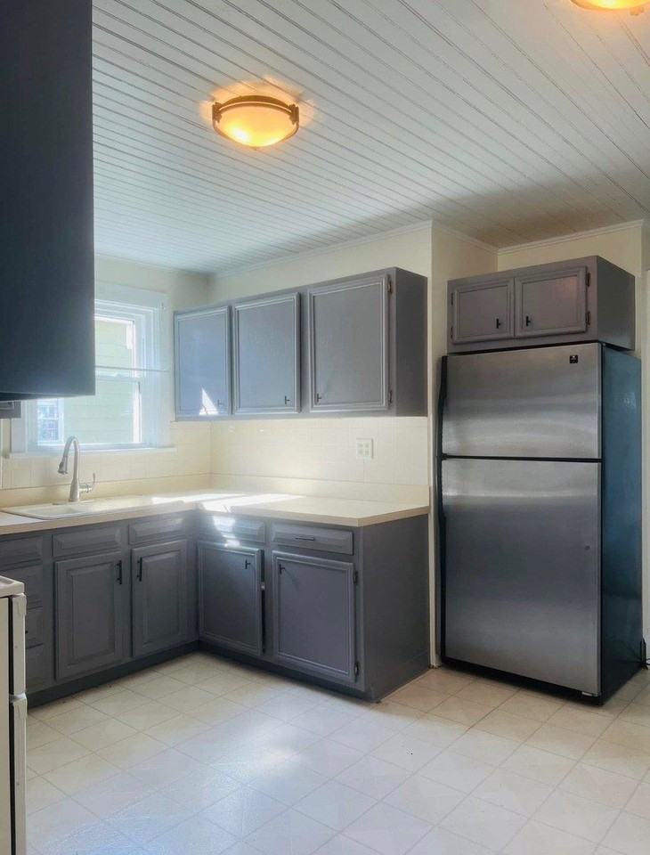 14 S Jackson St #1 - Photo 5 of 21