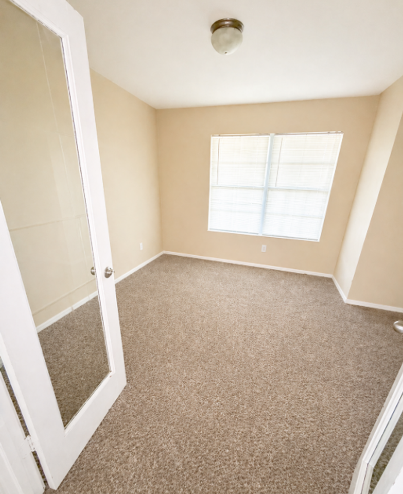 3305 Neel Ct - Photo 6 of 18