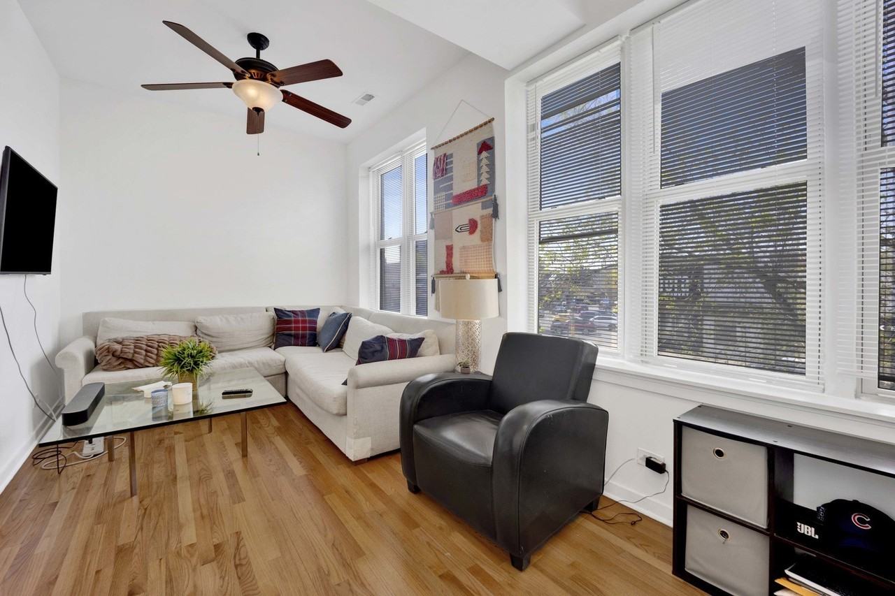 2143 N Western Ave #2F - Photo 7 of 14