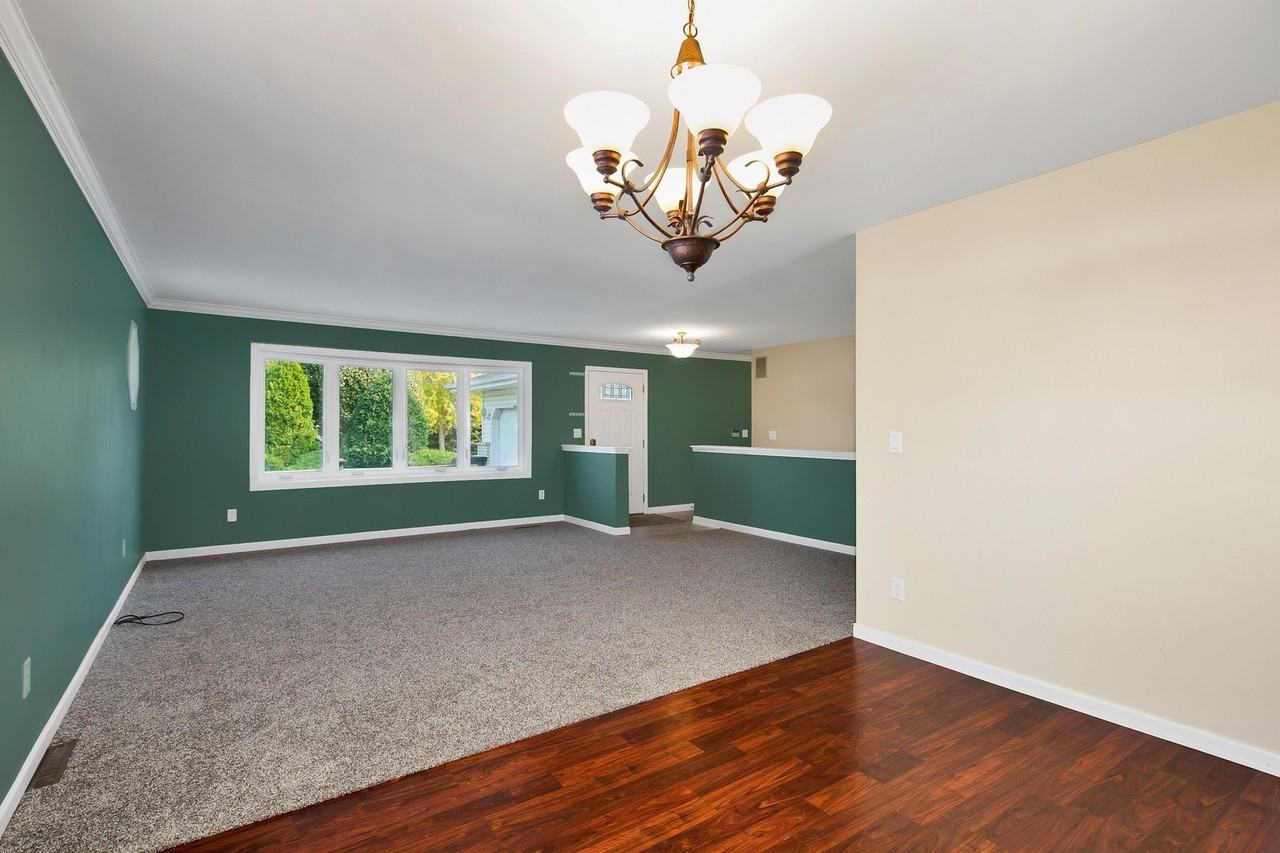 1013 Stonegate Rd - Photo 2 of 25