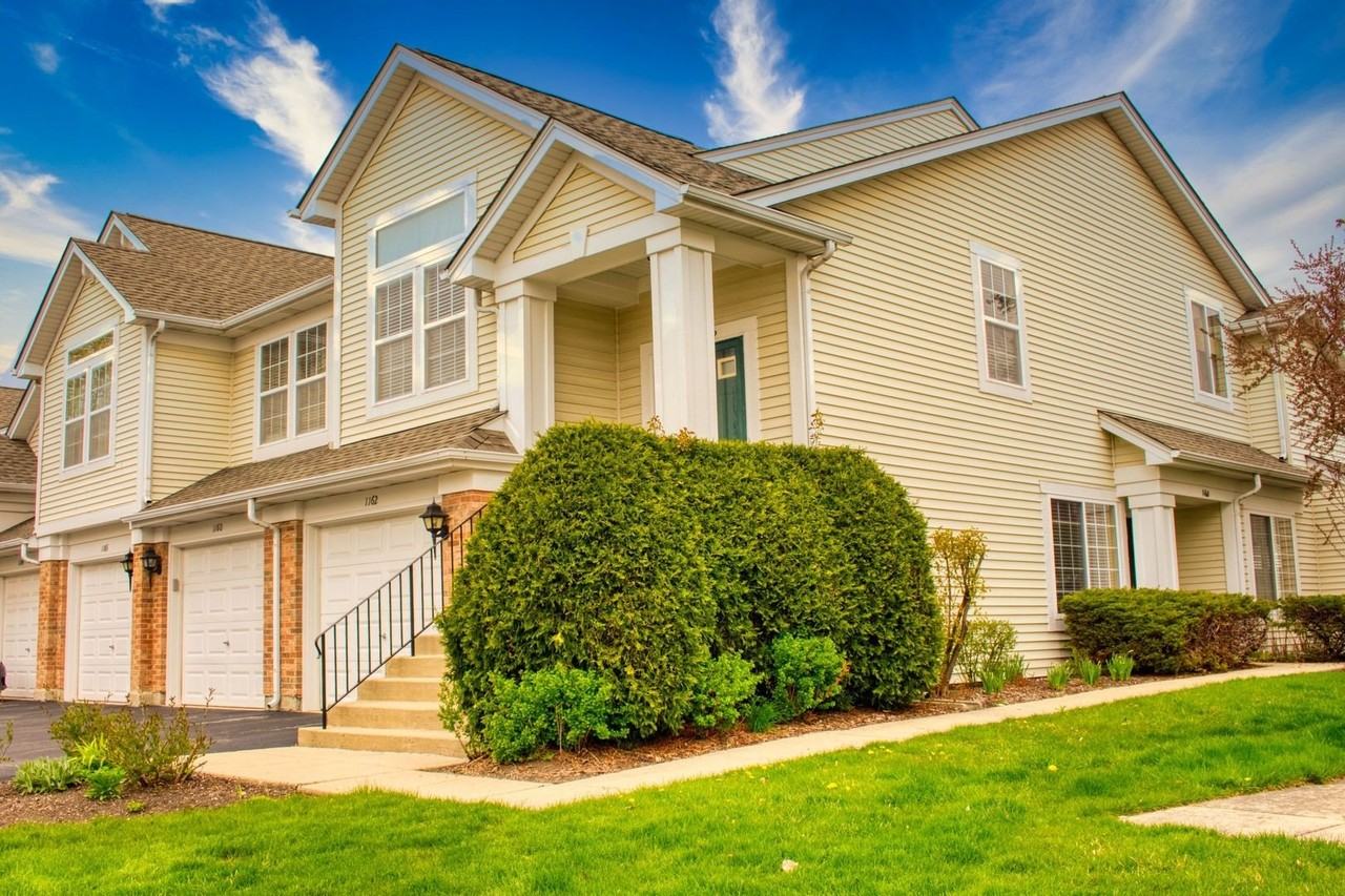 1160 Hawthorne Ln #1160