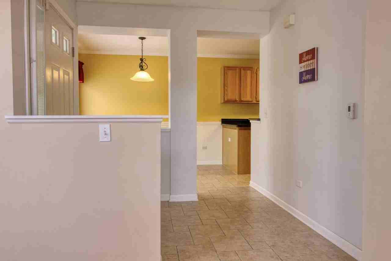 1160 Hawthorne Ln #1160 - Photo 6 of 23