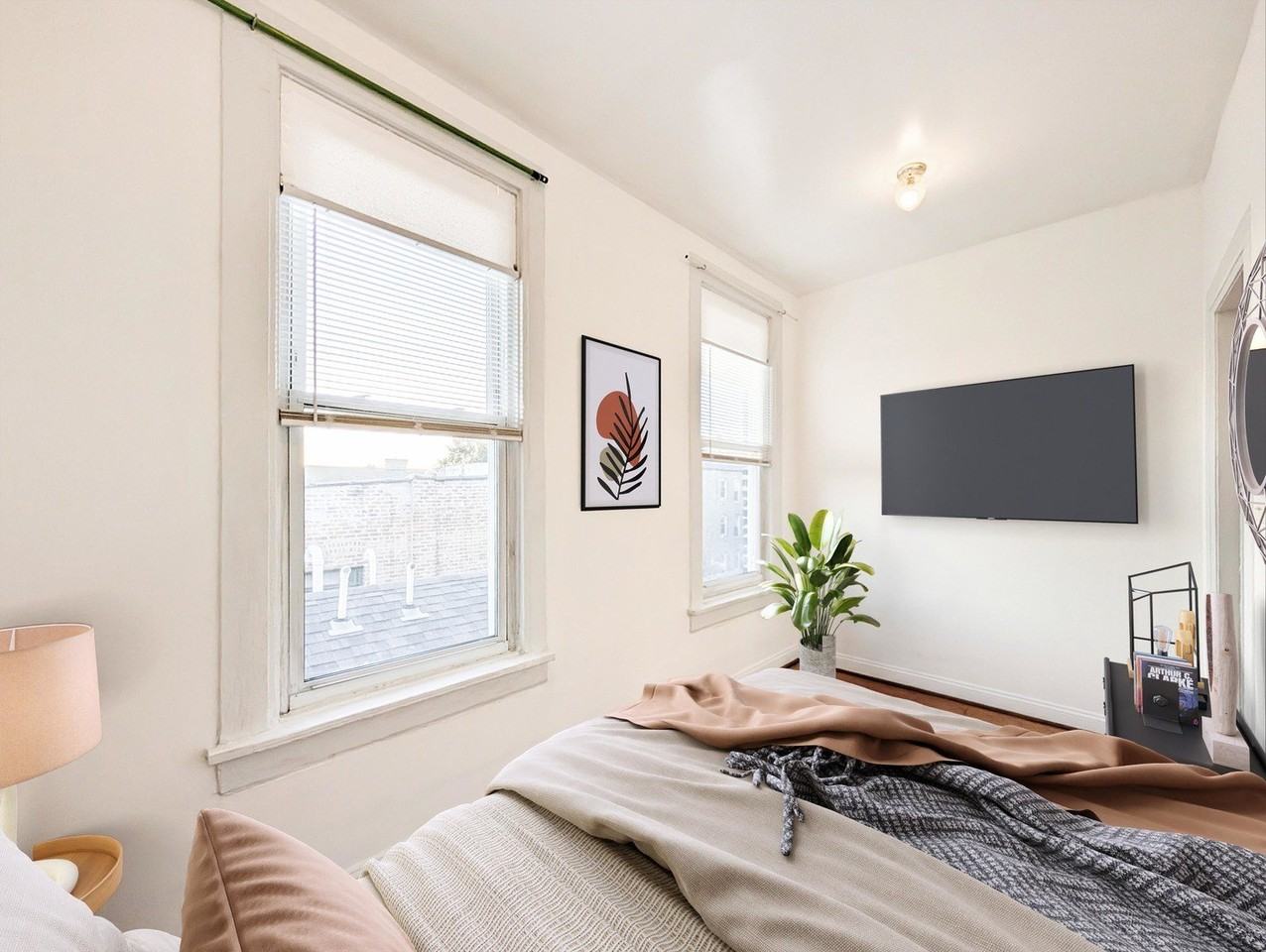 2025 W Coulter St #3 - Photo 5 of 27