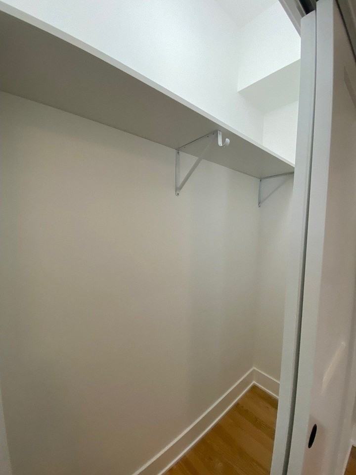 1055 W Pratt Blvd #2A - Photo 7 of 20