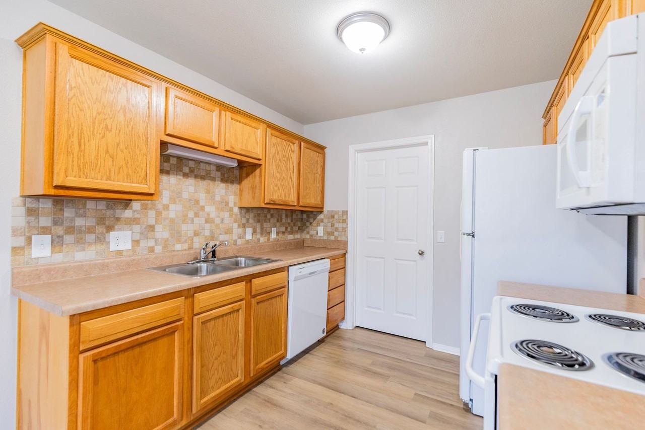 6206 Sw Meadow Well Ave - Photo 6 of 20