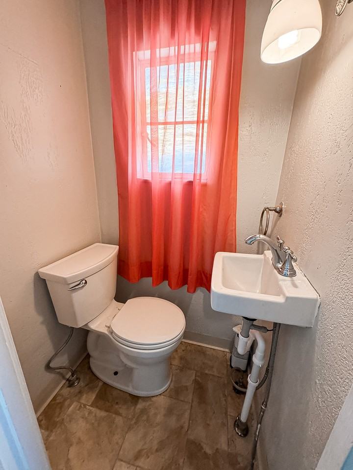 2710 Henderson Rd #1 - Photo 6 of 15