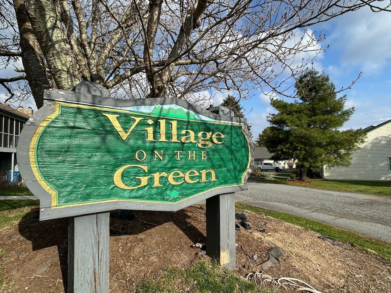 134 Village Dr - Photo 2 of 13